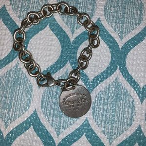 Return to Tiffany round tag bracelet